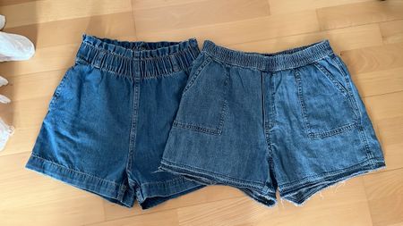 Kleiderpaket: 2 Jeans Shorts für Teens