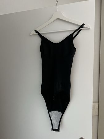 Body schwarz scuplting grösse S
