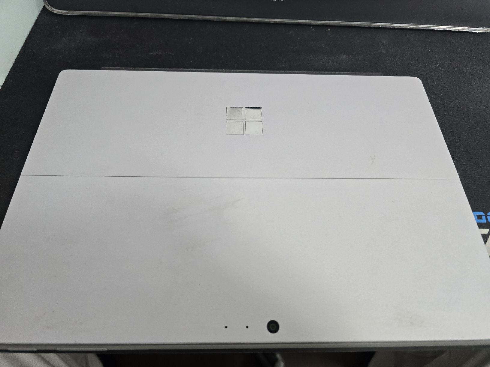 Microsoft Tablet PC: microsoft surface  – Nuovo (secondo la descrizione) da Winterthur venduto da Bole.sd 2