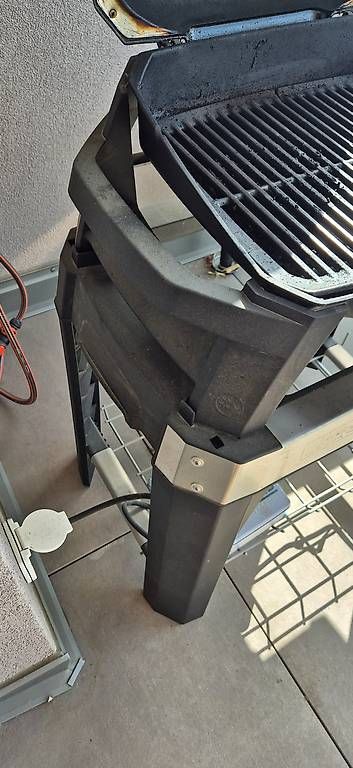 Grils: Grill électrique Weber Pulse 2000 avec chariot & tablette – D'occasion à Sion par kromega 4