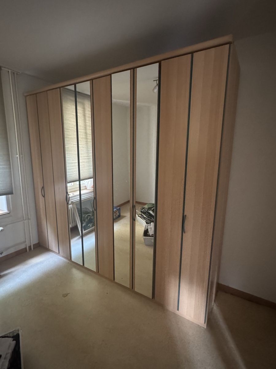 Armoires: Kleiderschrank – D'occasion à Wald ZH par abi_9v52 1