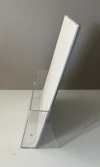 Equipement de magasin & Foires: Tischprospekthalter Plexi A4 4 Stück ein Preis – D'occasion à Neuenhof par Sandy2006 2