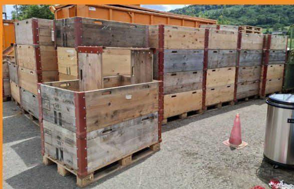 Palettes: SBB - Holzrahmen – D'occasion à Schöfflisdorf par locobennito