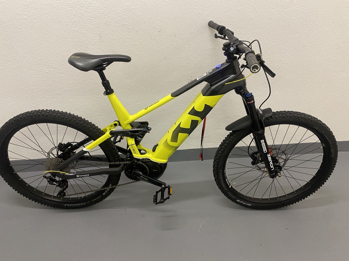 Husqvarna Velos: Husqvarna E Bike aus Carbon – Gebraucht aus volketswil von A-E-Bikes 3