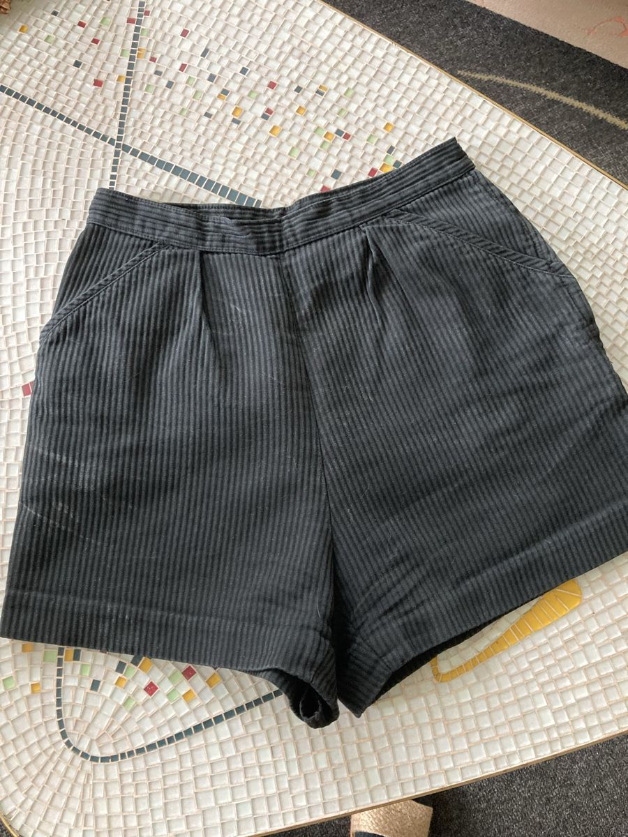 Pantaloni: 50er Jahre Shorts – Usato da Bauma venduto da MissRedCat