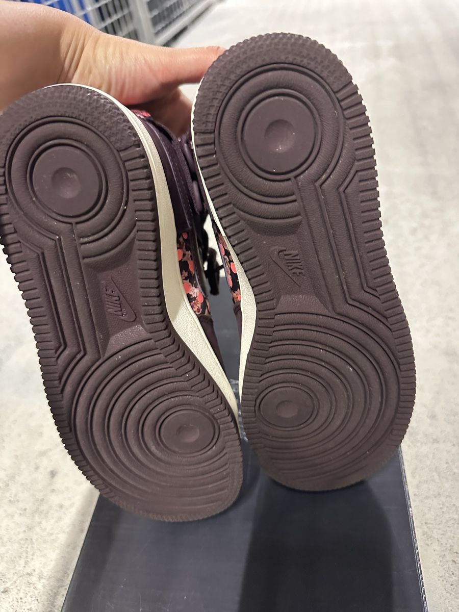 Nike Scarpe da donna: Nike Air Force 1 Hi Liberty Quickstrike – Nuovo e nell'imballaggio originale da Niederlenz venduto da Shininglove 3
