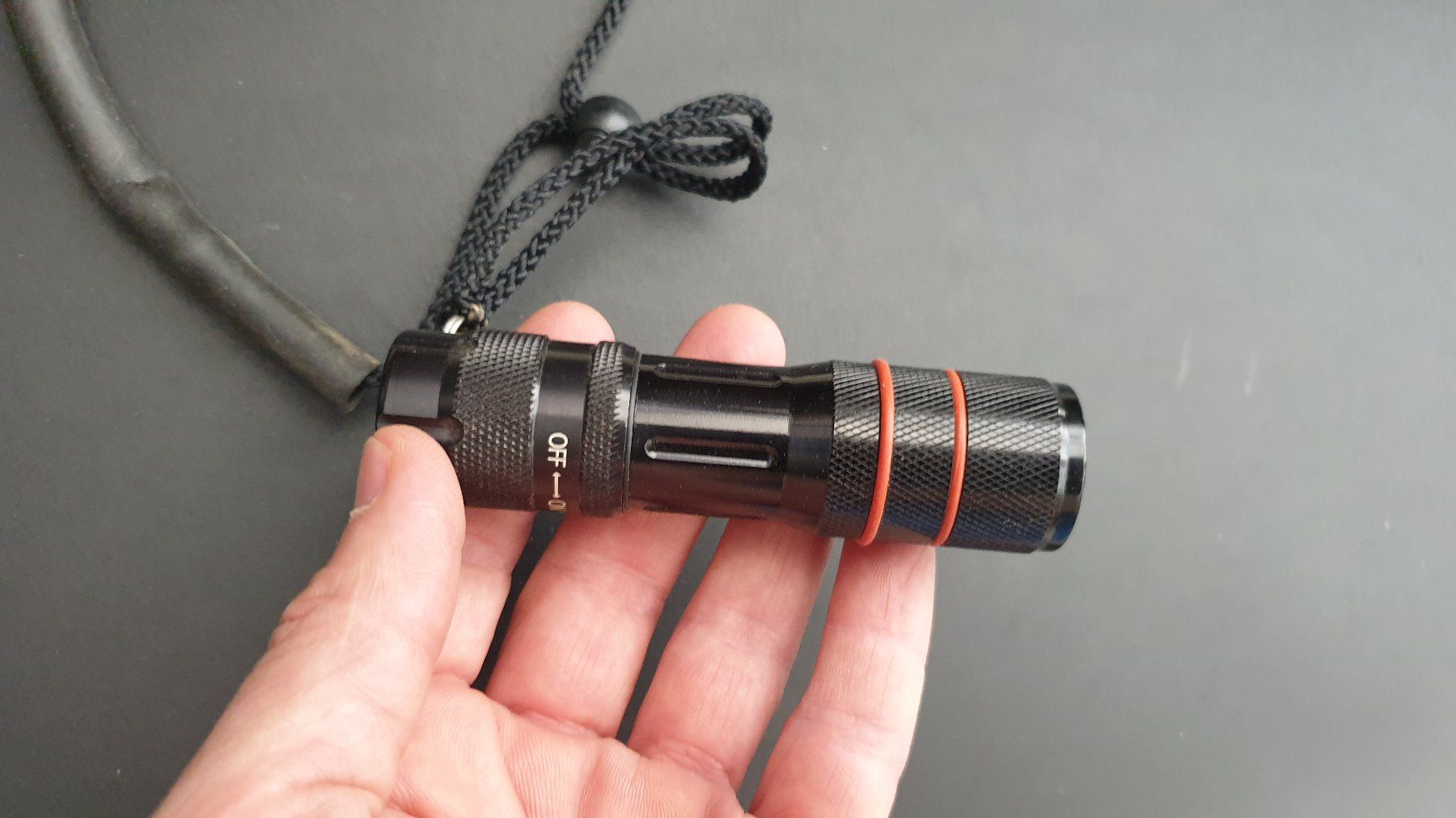Lampes: MARES Taschenlampe – D'occasion à Stäfa par Supertramp73 2