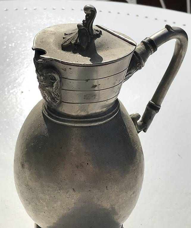 Caraffe: Ancienne channe anglaise en étain  – Usato da Estavayer-le-Lac venduto da mar_2s6b 1