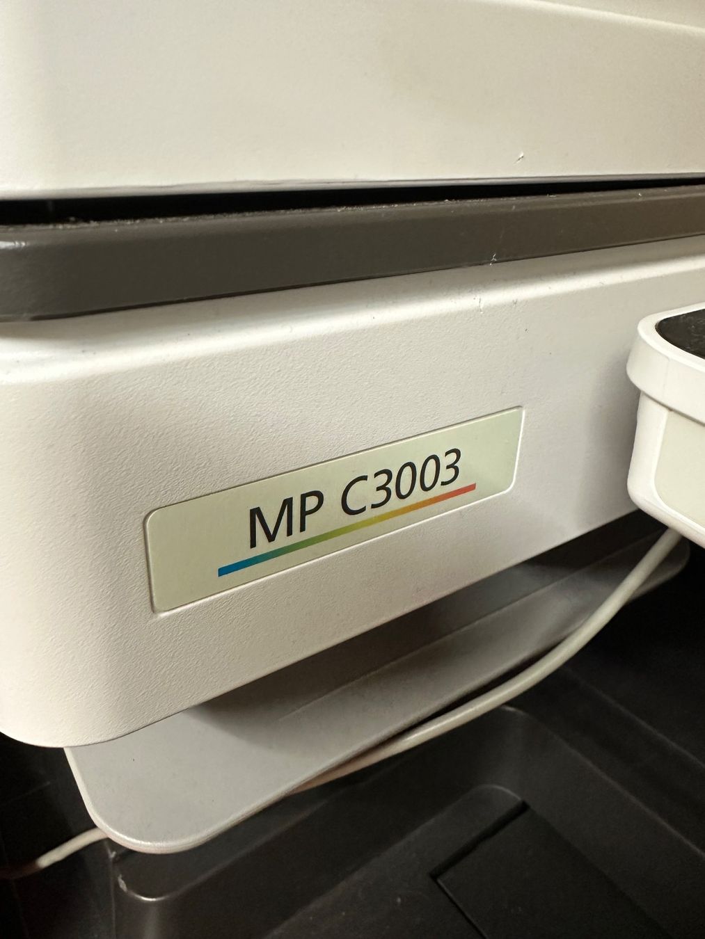 Ricoh Stampanti: RICOH MP C3003 Farb-Multifunktionsdrucker – Usato da Dübendorf venduto da liism 1