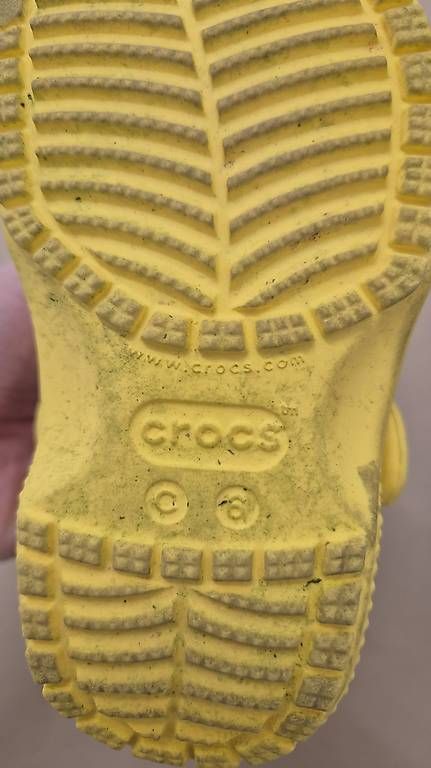Scarpe per ragazzi: Crocs gelb gr 22/23  – Usato da Neunkirch venduto da mir_c9zg 1
