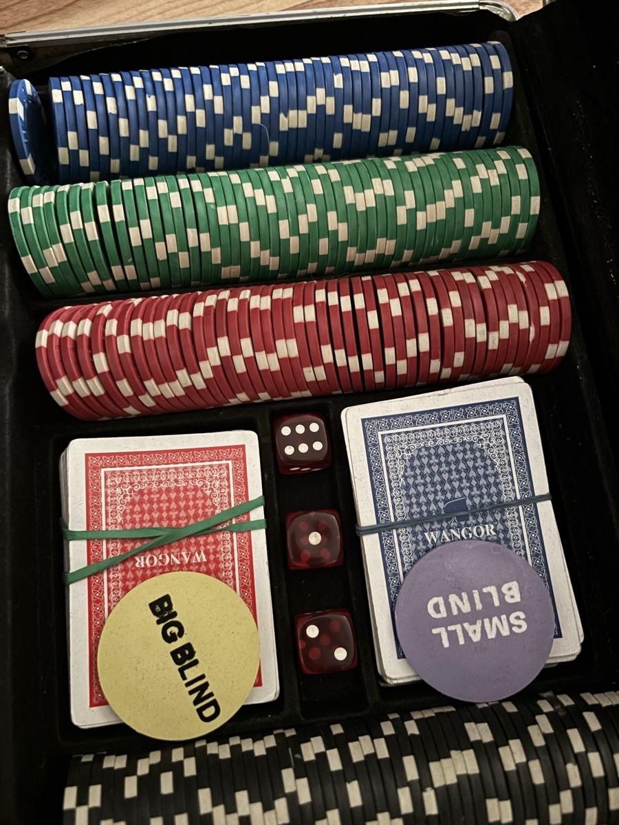 Giochi: Poker Set – Usato da Dübendorf venduto da dor_2yvd 1