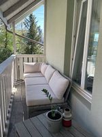 Stylish & Comfy Outdoor Lounge Couch - Excellent Condition!