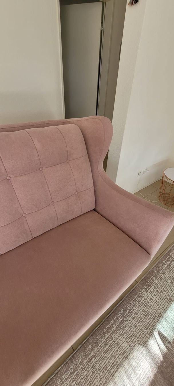 Divani: Pinkes Sofa – Usato da Oensingen venduto da mel_9lkq 3