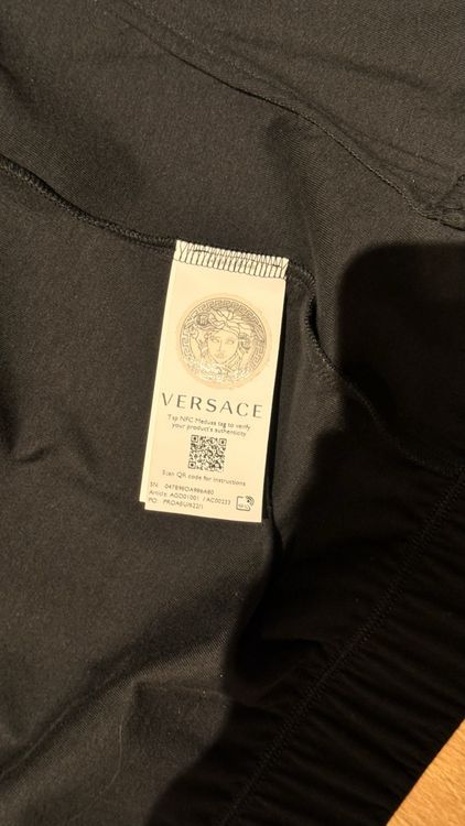 Versace Maglioni & Felpe: Versace Sweatjacke  Damen schwarz Grösse 3 (M) wie neu – Nuovo (secondo la descrizione) da Zürich venduto da Mtr1608 5