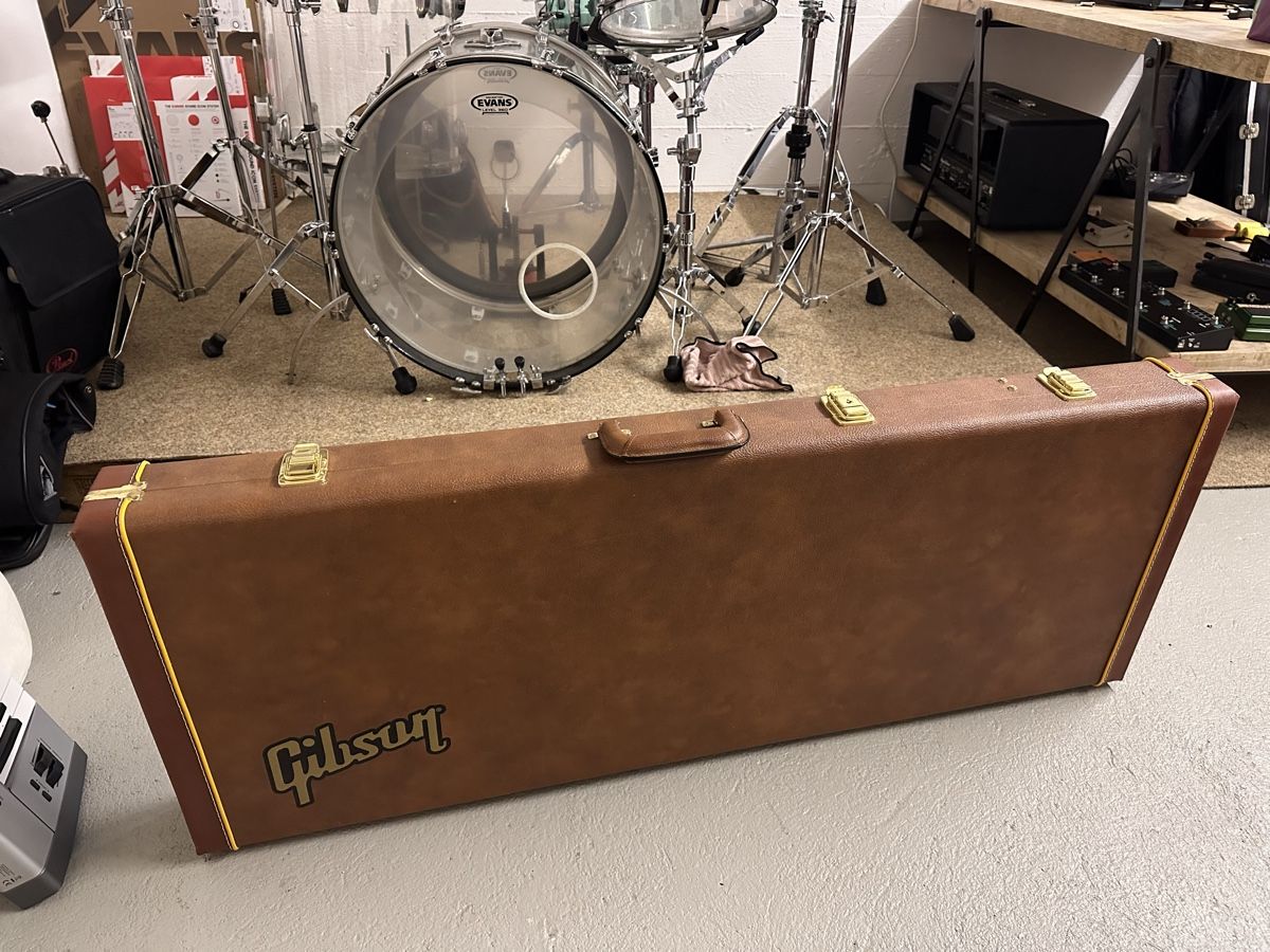 Gibson Strumenti musicali: Gitarrenkoffer für Gibson Explorer – Usato da Zürich venduto da manub_250