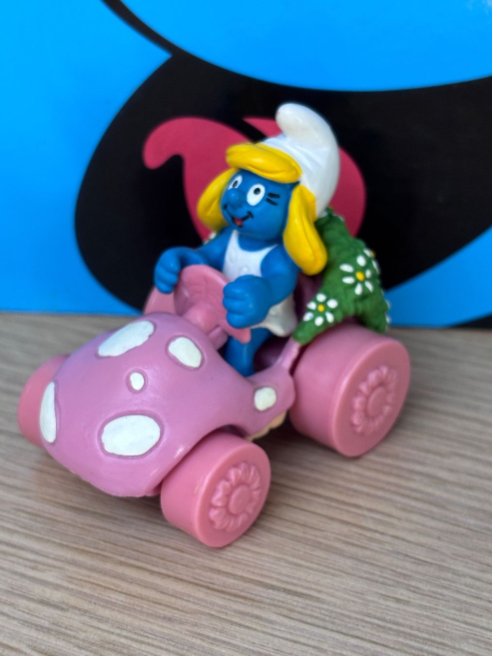 Schleich Figurines: Schlumpfine im Auto – D'occasion à Lyss par Duckszone
