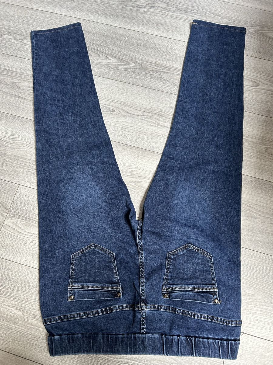 Jeans: Jeans B.S. Taille 44, Coupe Confort – D'occasion à Genève par and_k79x 4