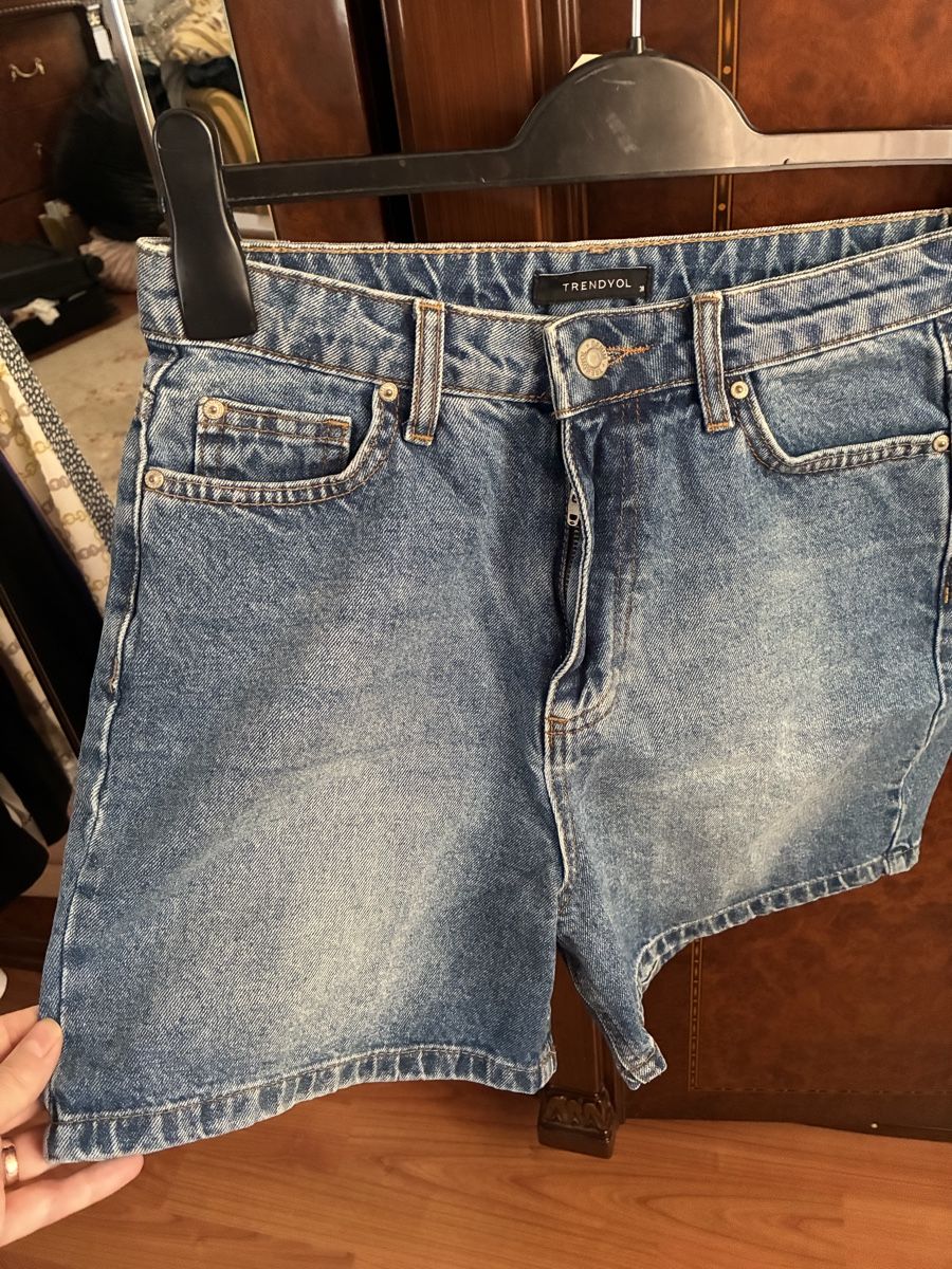 Jeans: Denim Short High waist – Neuf (Voir description) à Allschwil par eyl_bb8q 2