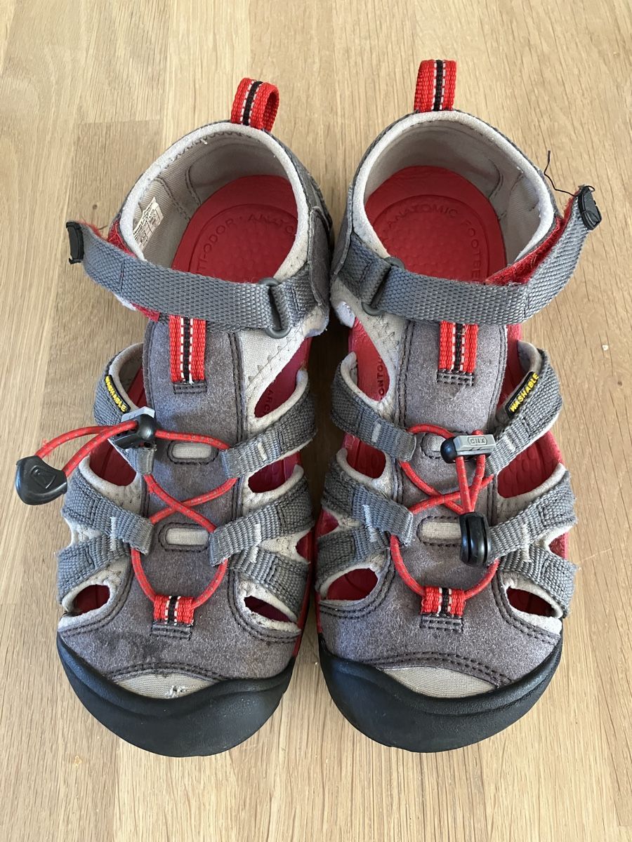Keen Scarpe per ragazzi: Sandales Keen 36 – Usato da Epalinges venduto da Tosca20