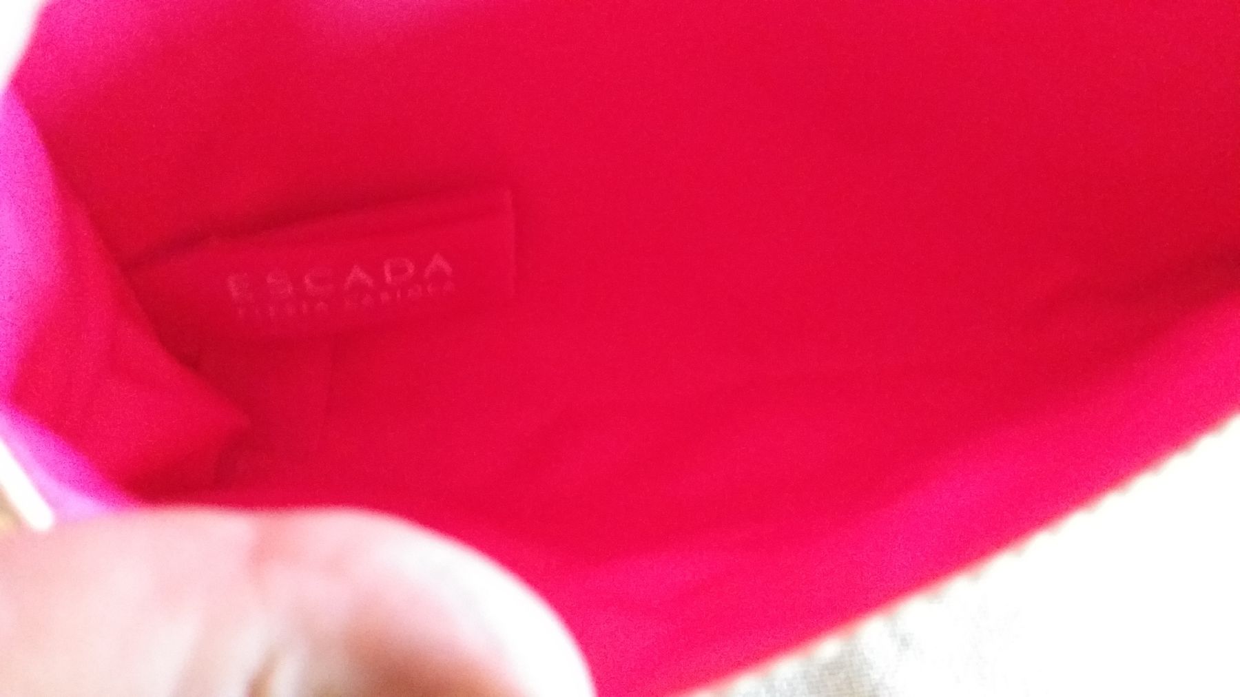 Escada Taschen für Damen: Escada Tasche – Gebraucht aus Wünnewil von 04Blume 3