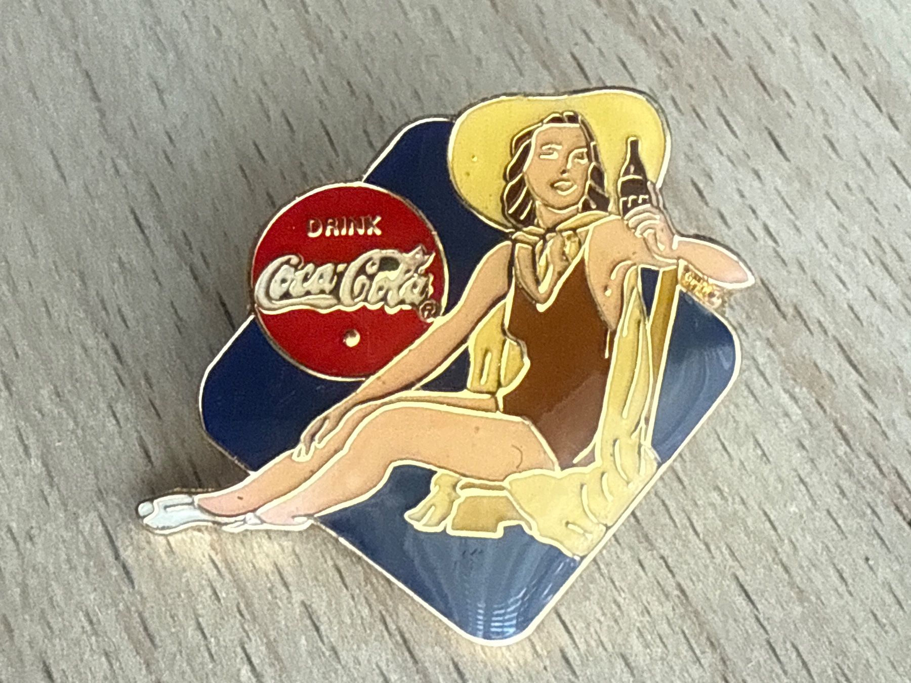 Plaketten & Abzeichen: PIN Coca-Cola – Gebraucht aus Glattbrugg von Schweigmatt