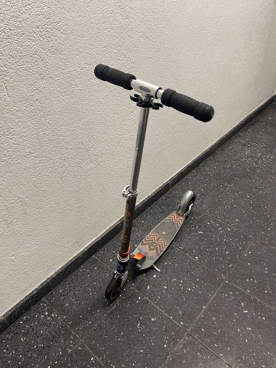 Micro Kickboard: Micro Roller Kinder Roller gebraucht guter Zustand – Gebraucht aus Basel von baselfcb 1