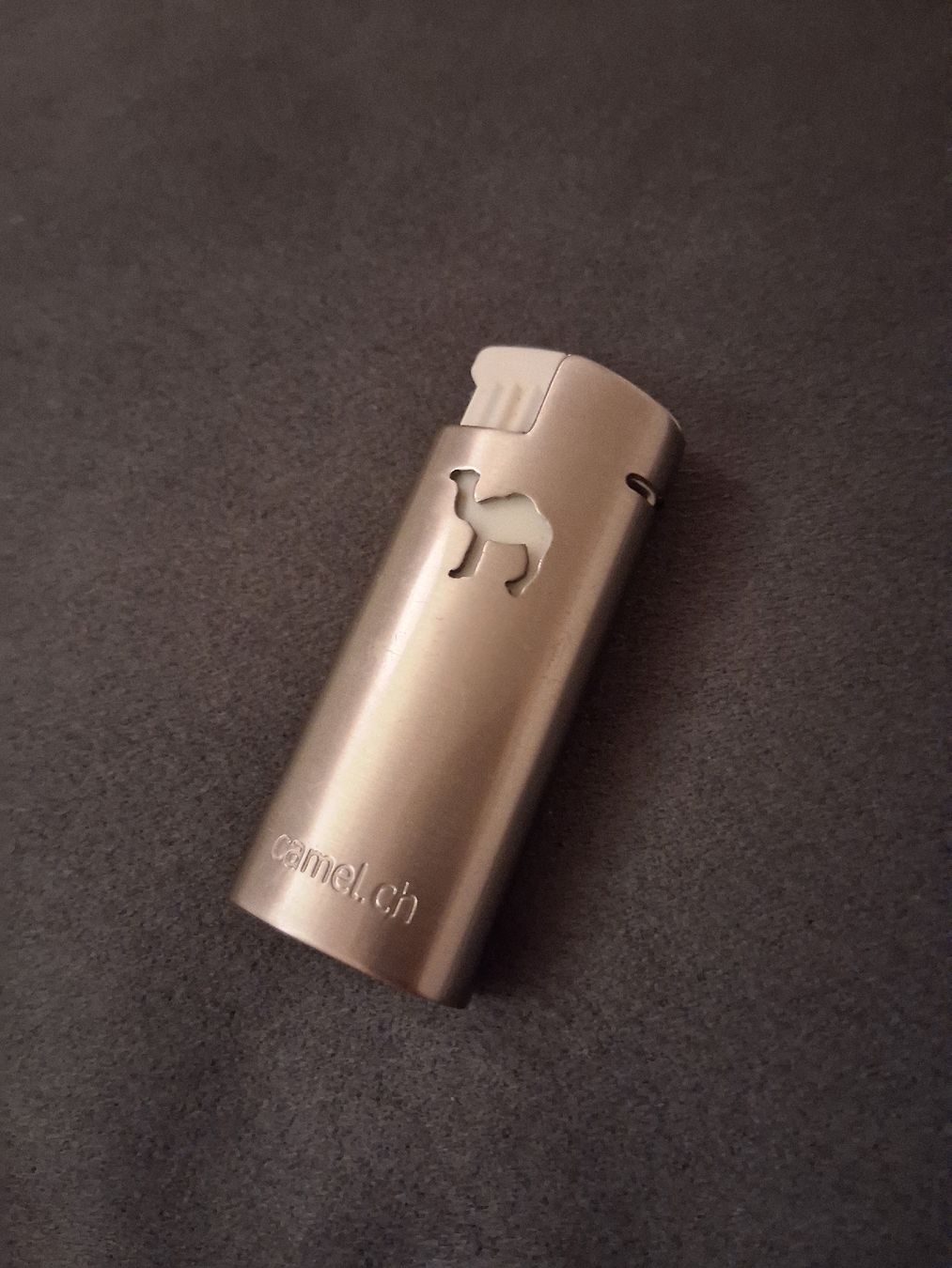 Camel Accendini: Briquet de collection Camel – Nuovo e nell'imballaggio originale da St-Imier venduto da supernova21 2
