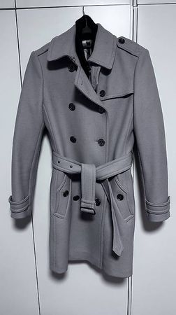 BURBERRY trench coat