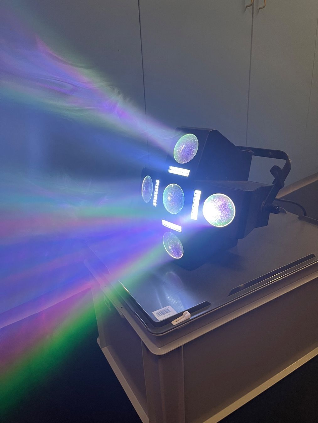 Lampade: Effetto Disco Led – Usato da Cadenazzo venduto da Supermikidj