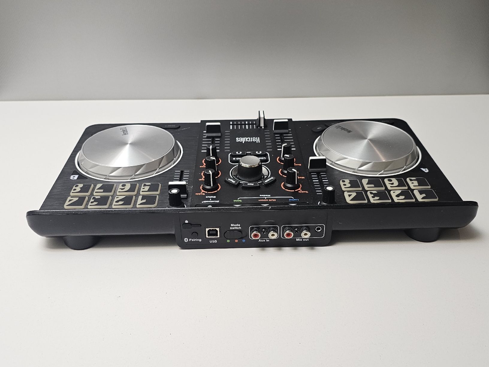 Hercules Mischpulte: Hercules Universal DJ DJ Controller – Gebraucht aus Schaffhausen von P3ntiumii 2