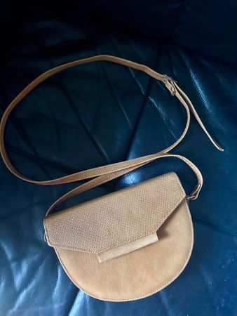 Sac bandoulière vintage Emilio Carducci en cuir