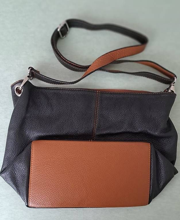 Borse da donna: Leder-Umhängetasche Schwarz/Braun – Usato da Uetikon am See venduto da graziella82 2
