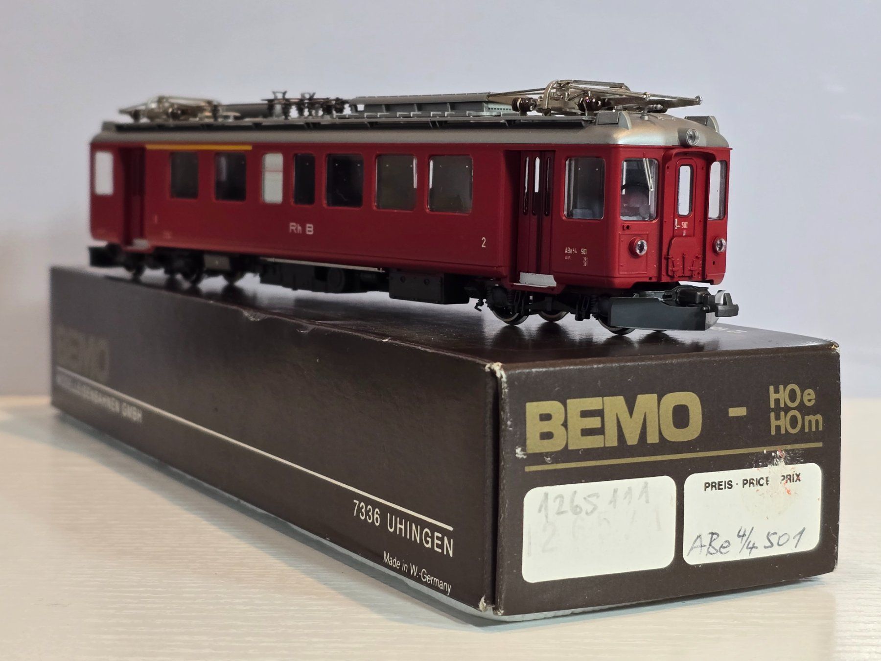 Bemo Modellini di ferrovie: Bemo, 1265111, RhB, ABe 4/4 501, Triebwagen, Analog, Vitrine – Usato da Kloten venduto da Nicola2