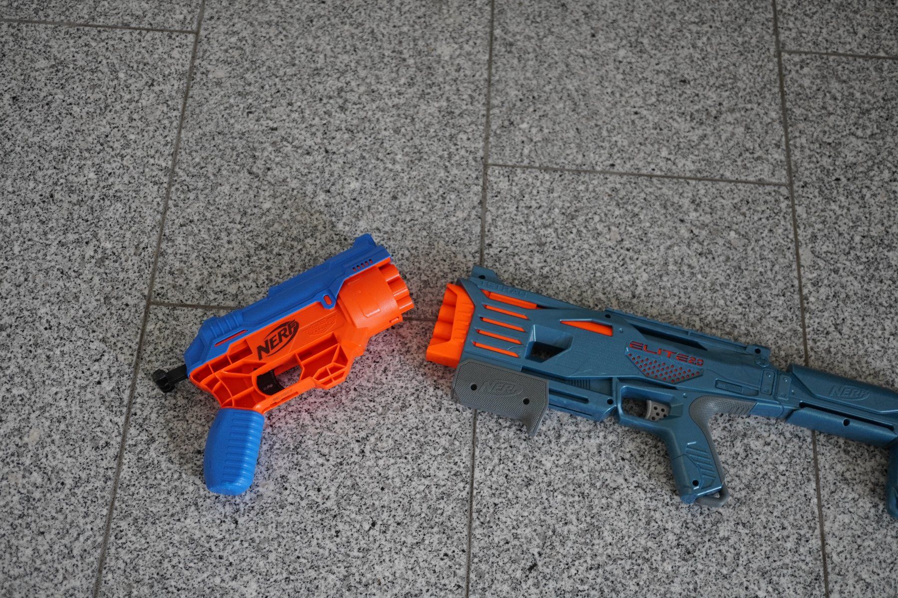 Nerf Giocattoli: 2x  Nerf   Gun Paket  ab 5.- – Usato da Eschenbach SG venduto da craniums 1