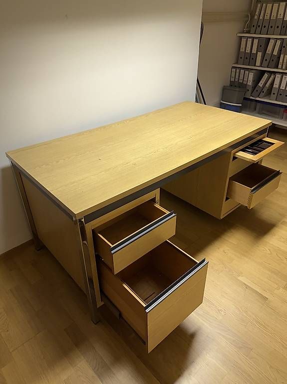 Bureaux: Schreibtisch  – D'occasion à Canobbio par Malya.1 2