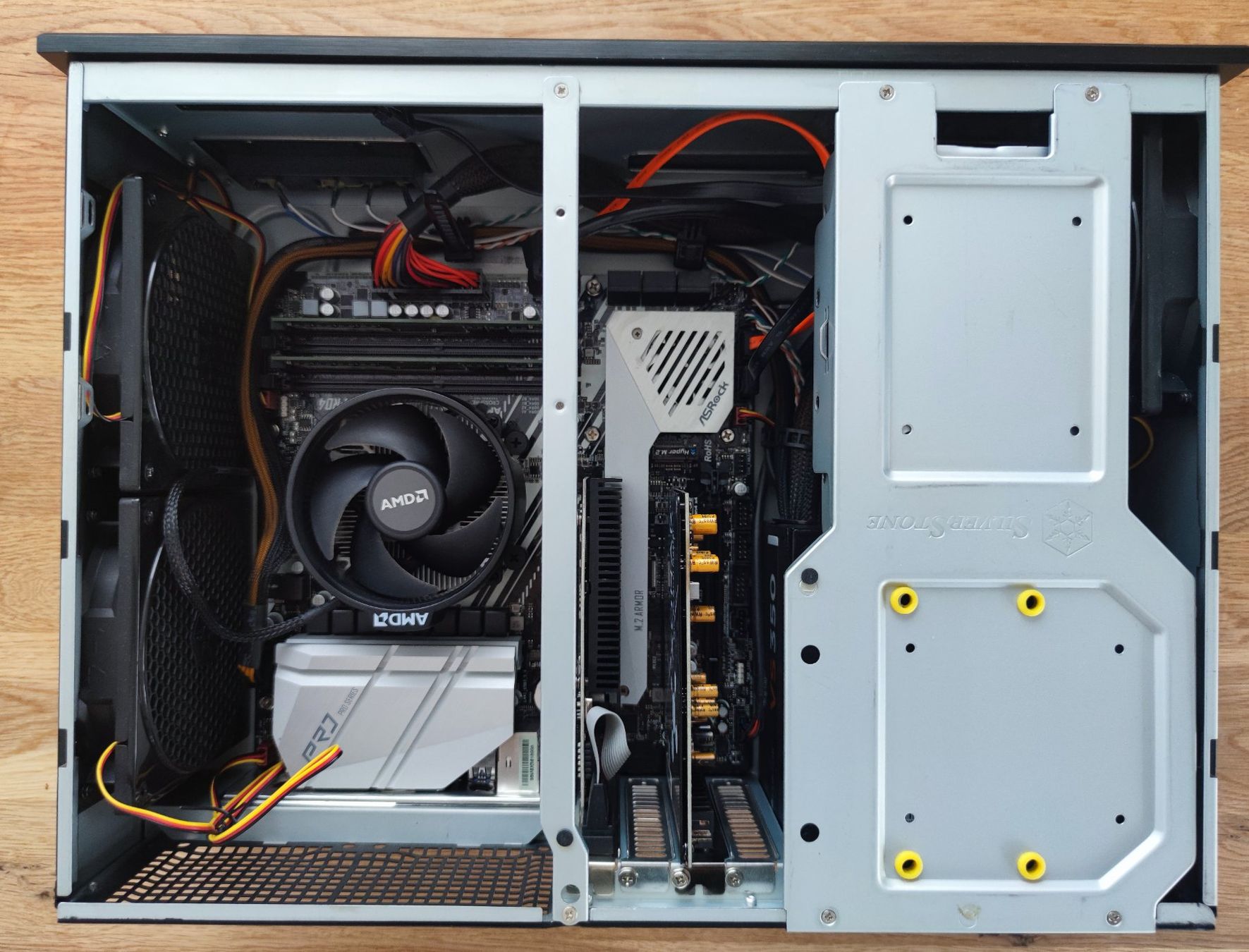 Custodie: SilverStone PC Server Gehäuse schwarz gebraucht – Difettoso da Widnau venduto da Hugo_17 4