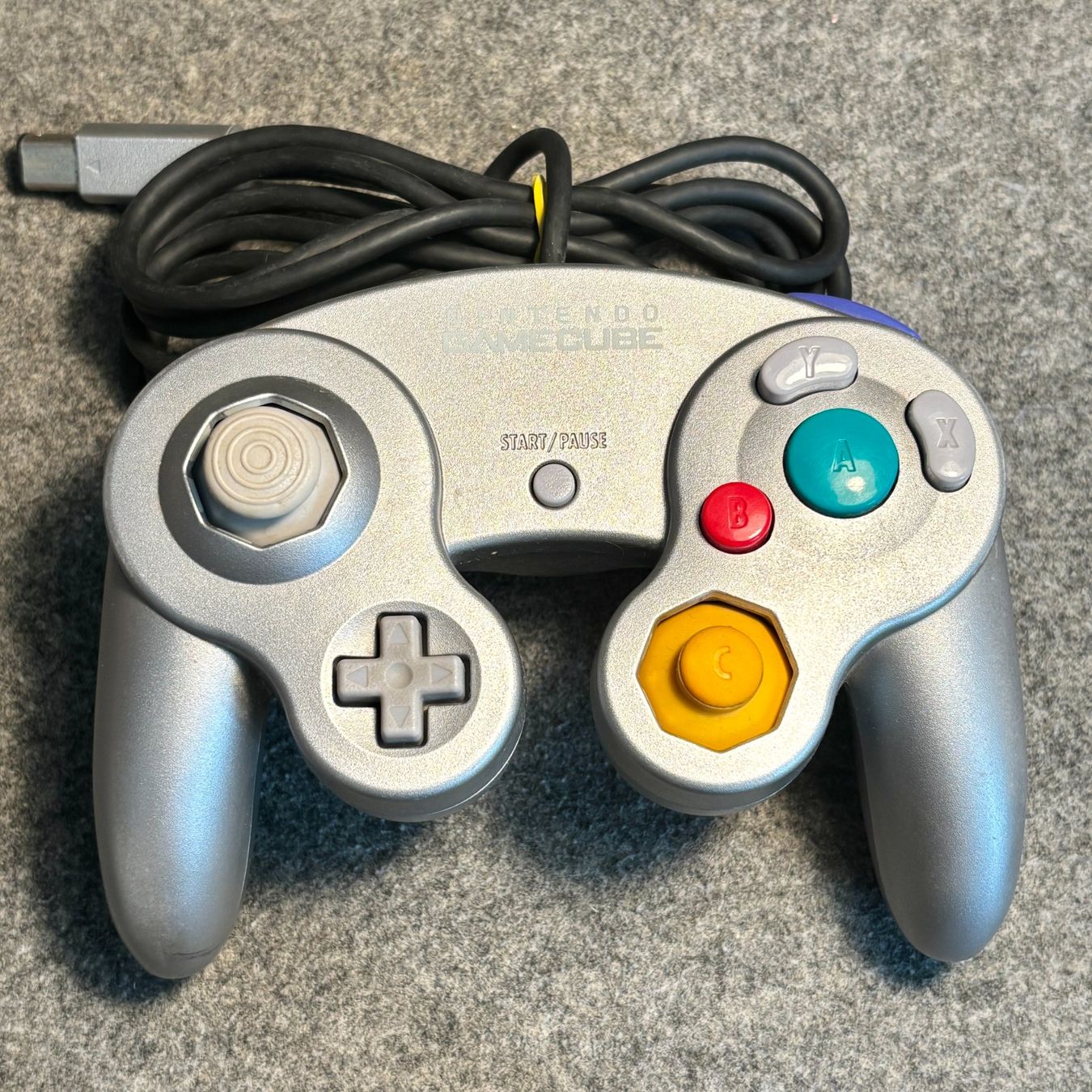 Nintendo Controller: Gamecube Controller Original Silber – Gebraucht aus Mollis von GamingCorner