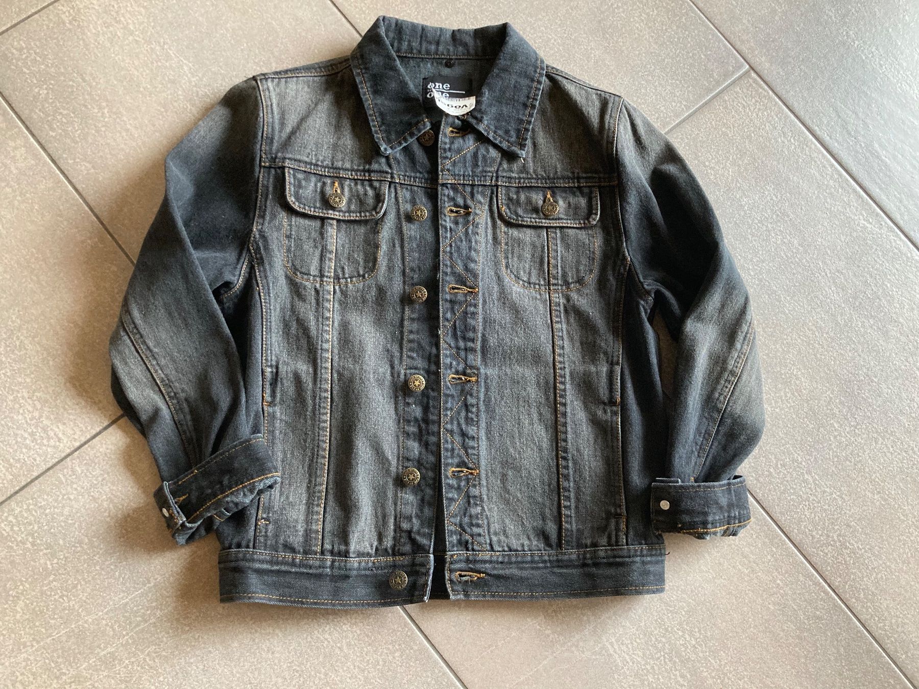 Jacken & Mäntel: Jeans-Jacke Gr. 152, schwarz, NEU! – Neu und originalverpackt aus Mosnang von Kusli09