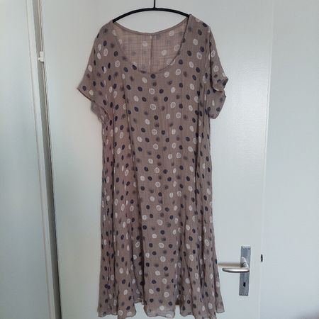Luftiges Kleid aus Baumwolle mit Tupfenmuster Gr M/L