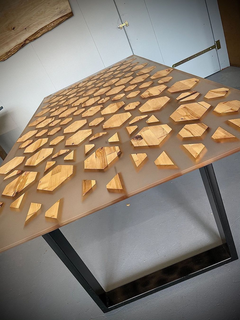 Tables: Esstisch Epoxy – Neuf avec emballage d'origine à Bellach par Eymi05 5