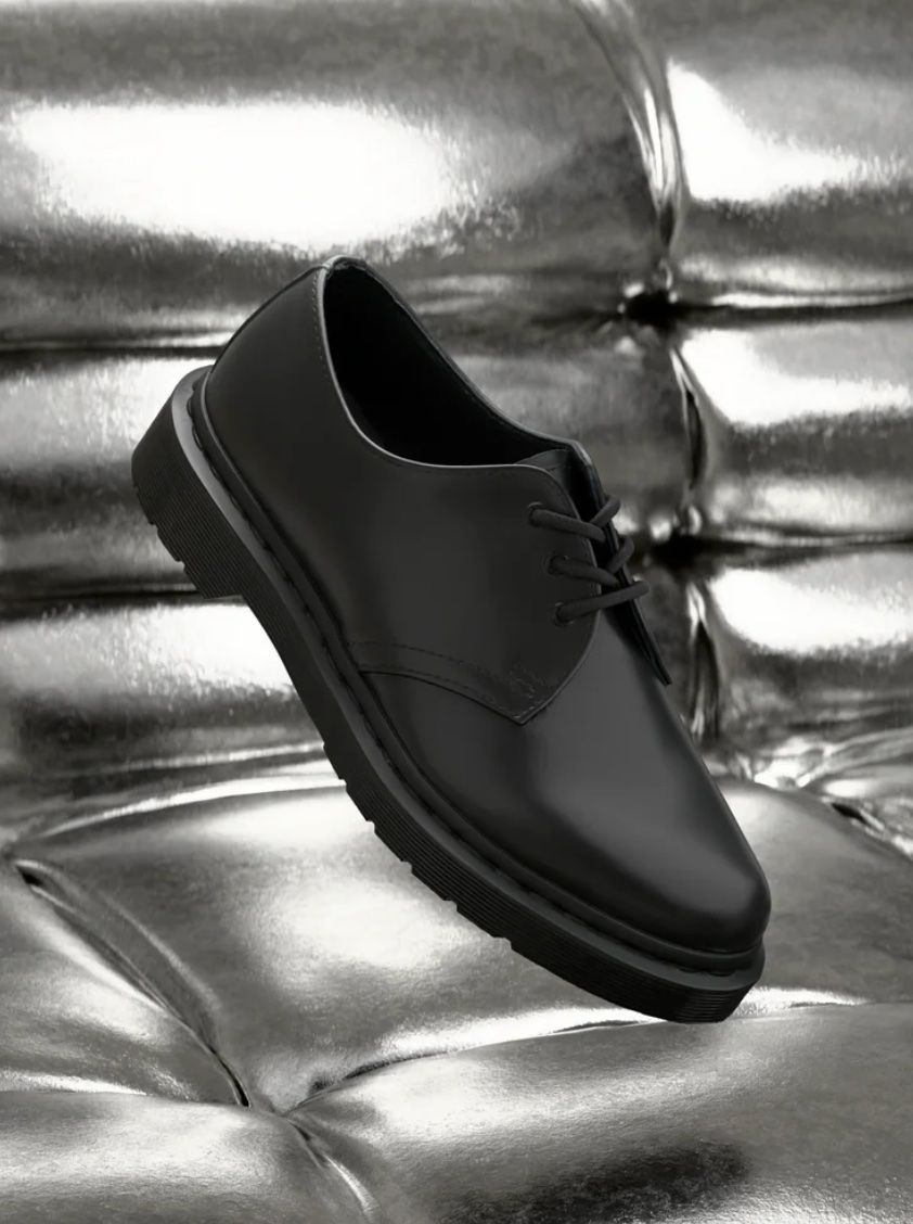 Dr. Martens Scarpe da uomo: DR. MARTENS 1461 HALBSCHUHE SCHWARZ – Usato da Adliswil venduto da buchstabensuppe