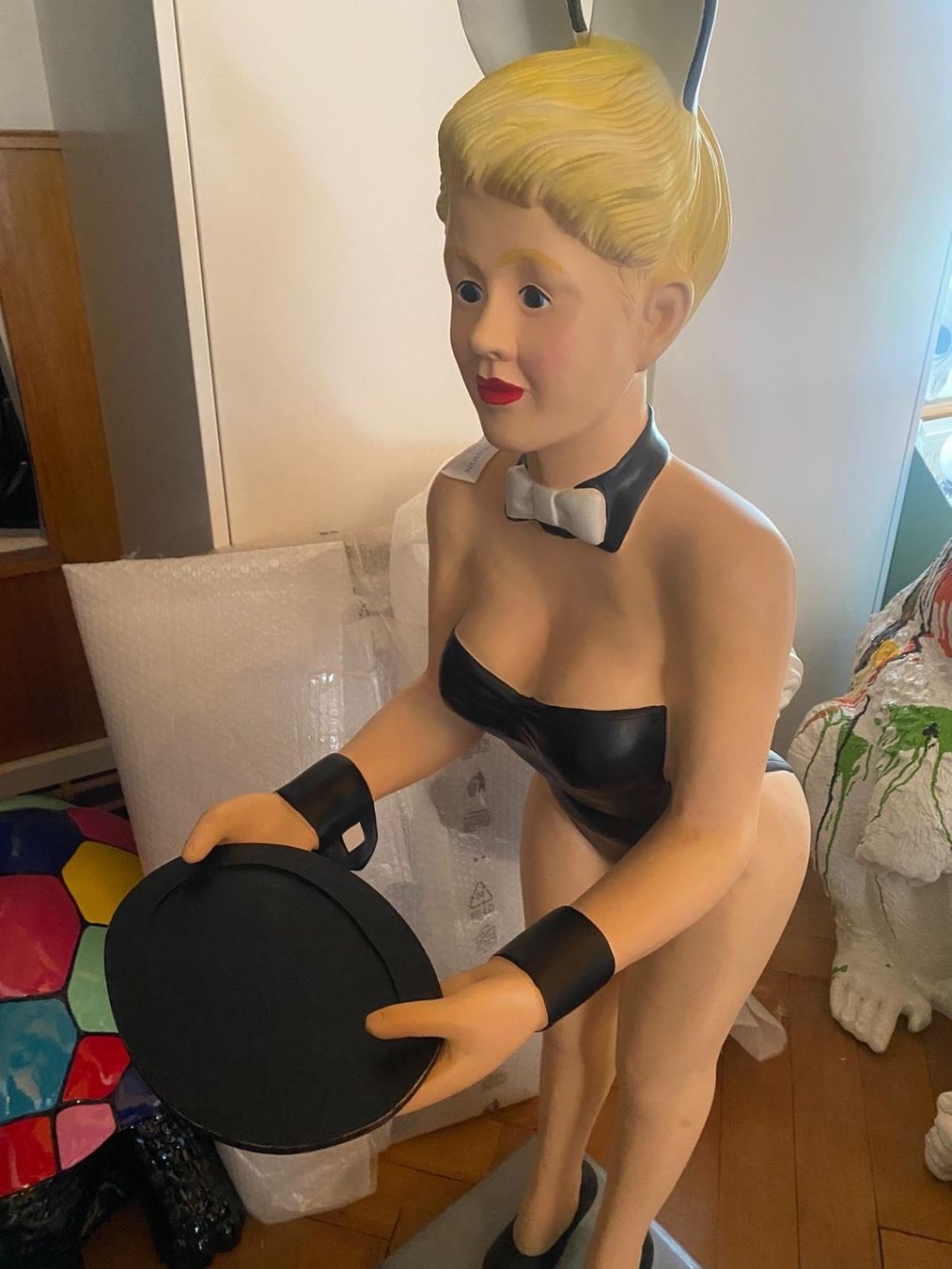 Statuette: Figur Playboy Dame ca,139cm Höhe – Nuovo (secondo la descrizione) da Ettingen venduto da inf_vhc7 1