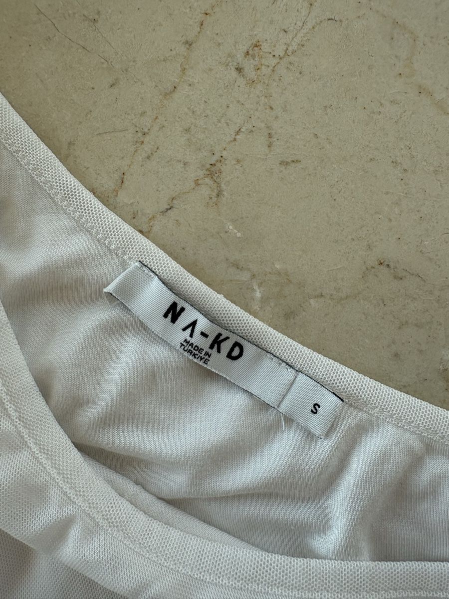 Na-kd Top: NA-KD One Shoulder Top White Size S – Usato da Zürich venduto da mps_9cp7 1
