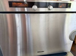Miele Stand-Dampfgarer DG2351-CHSED Top Zustand,viel Zubehör
