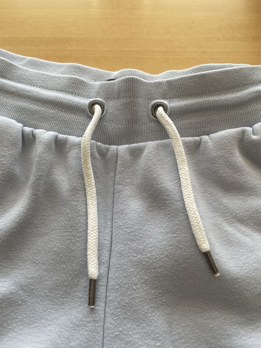 Pantaloni: Short molleton gris clair logo brodé River Island – Nuovo (secondo la descrizione) da Bussigny venduto da Z.seller 1