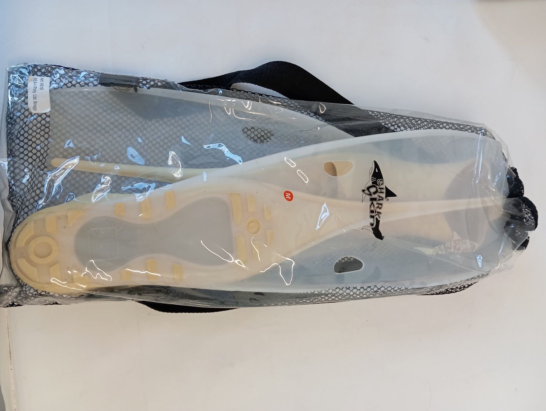 Flossen, Masken & Schnorchel: Flossen Grösse M Shark Skin – Gebraucht aus Brügg BE von POU-BELLE 2