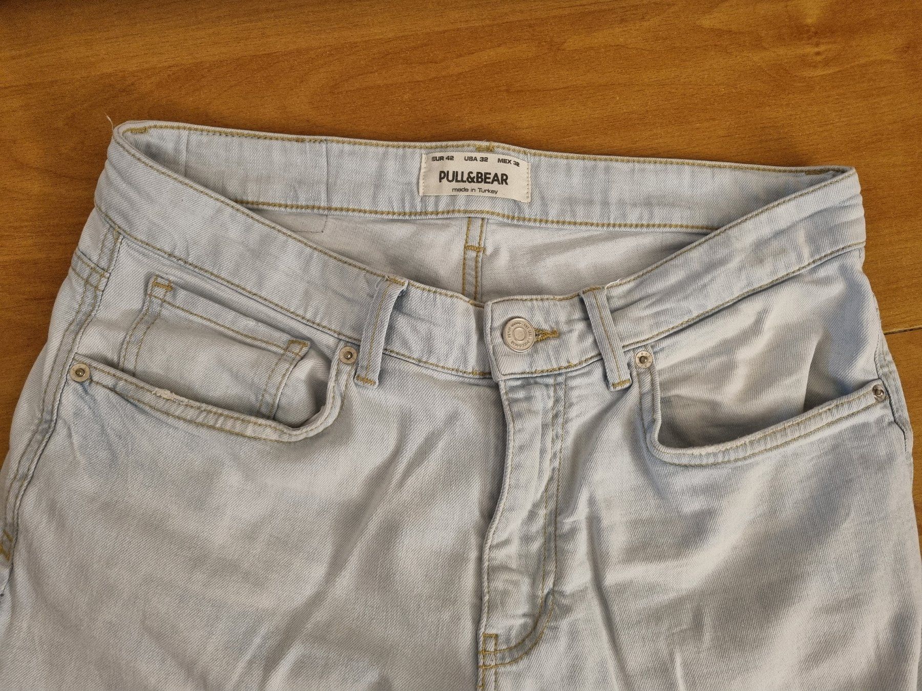 Bershka Jeans: Lot de 4 Jeans déchirés taille 42 Bershka et Pull & Bear – Usato da Carouge GE venduto da serginho22 9