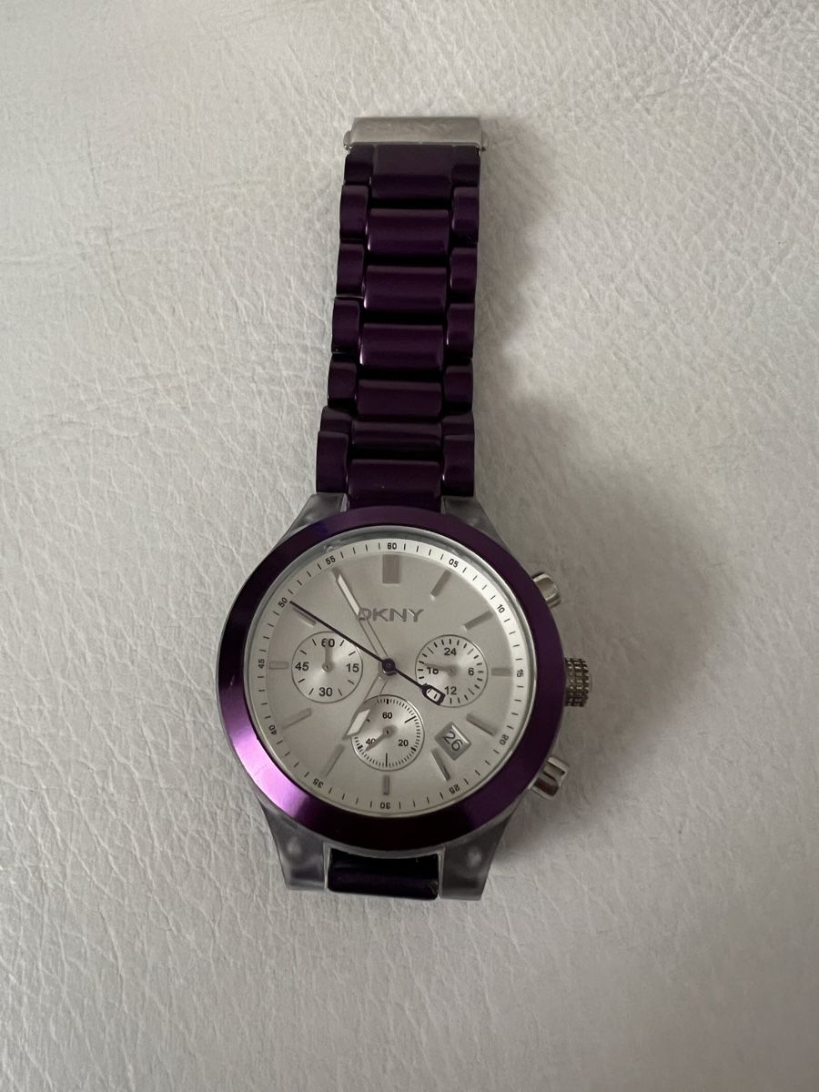 DKNY Uhren: DKNY Uhr – Gebraucht aus Winterthur von EasyRS