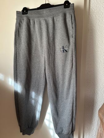 Original Calvin Klein Jogginghose, grau, Gr. M