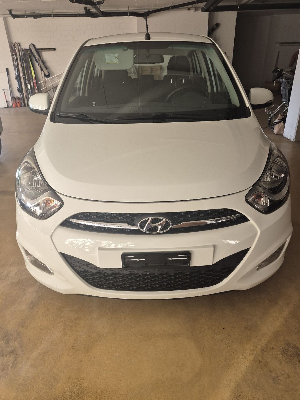 Hyundai Automobili: Hyundai i10 1.2  – Usato da Walchwil venduto da 68q_ldb7 2